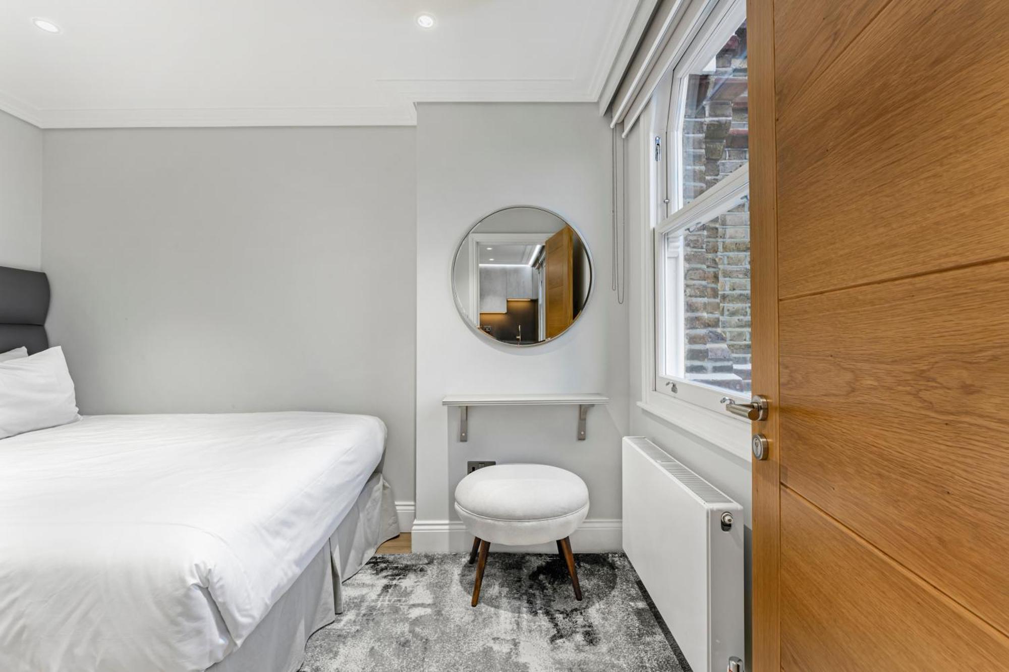 Luxlet - Heart Of Hampstead, Londen